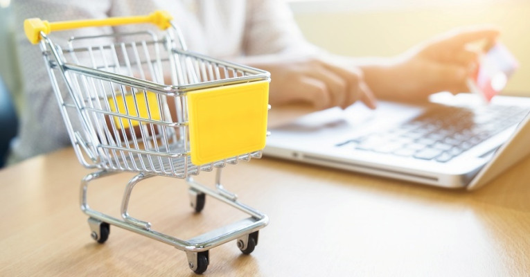 Top 7 UAE Deals Websites for Savvy Shoppers
