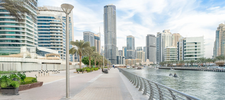 Life in Dubai: A Complete Guide to Culture, Family Living & Daily Tips for Expats