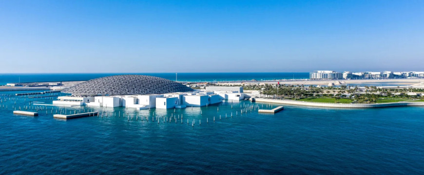 Abu Dhabi: Where High Art Meets Pop Imagination — Saadiyat Island & Warner Bros. World Redefine Cultural Tourism