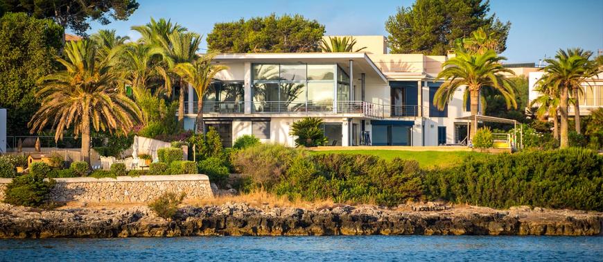 Best areas for beachfront villas in Ras Al Khaimah