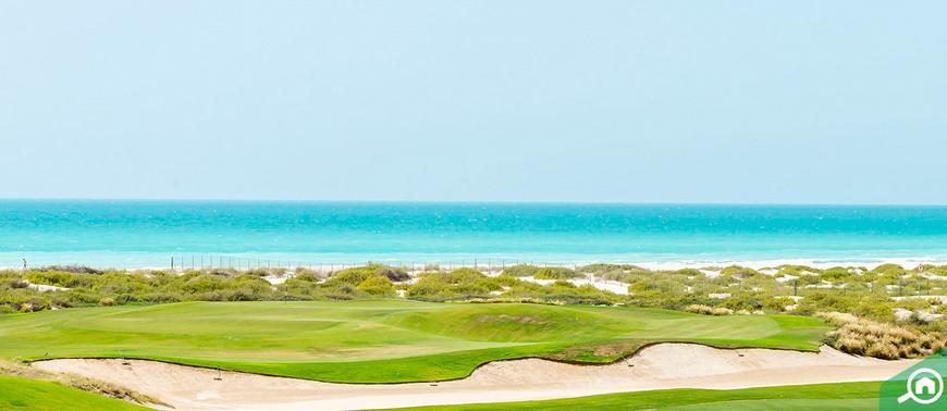Best areas for sea view villas in Abu Dhabi (rent or buy)
