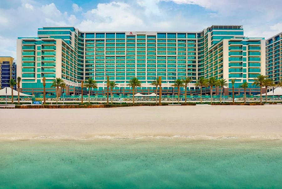 Marriott Resort Palm Jumeirah beachfront hotel