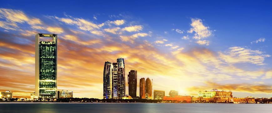 Iconic Architectural Landmarks in Abu Dhabi: 12 Must-See Sites