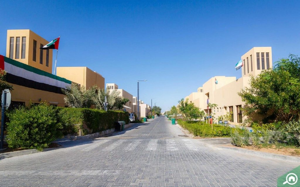 Yas Island townhouses for rent in Abu Dhabi with waterfront lifestyle and amenities