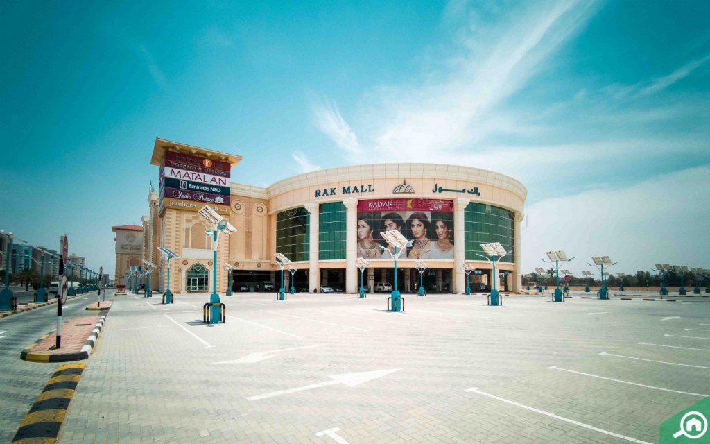 RAK Mall exterior view in Ras Al Khaimah